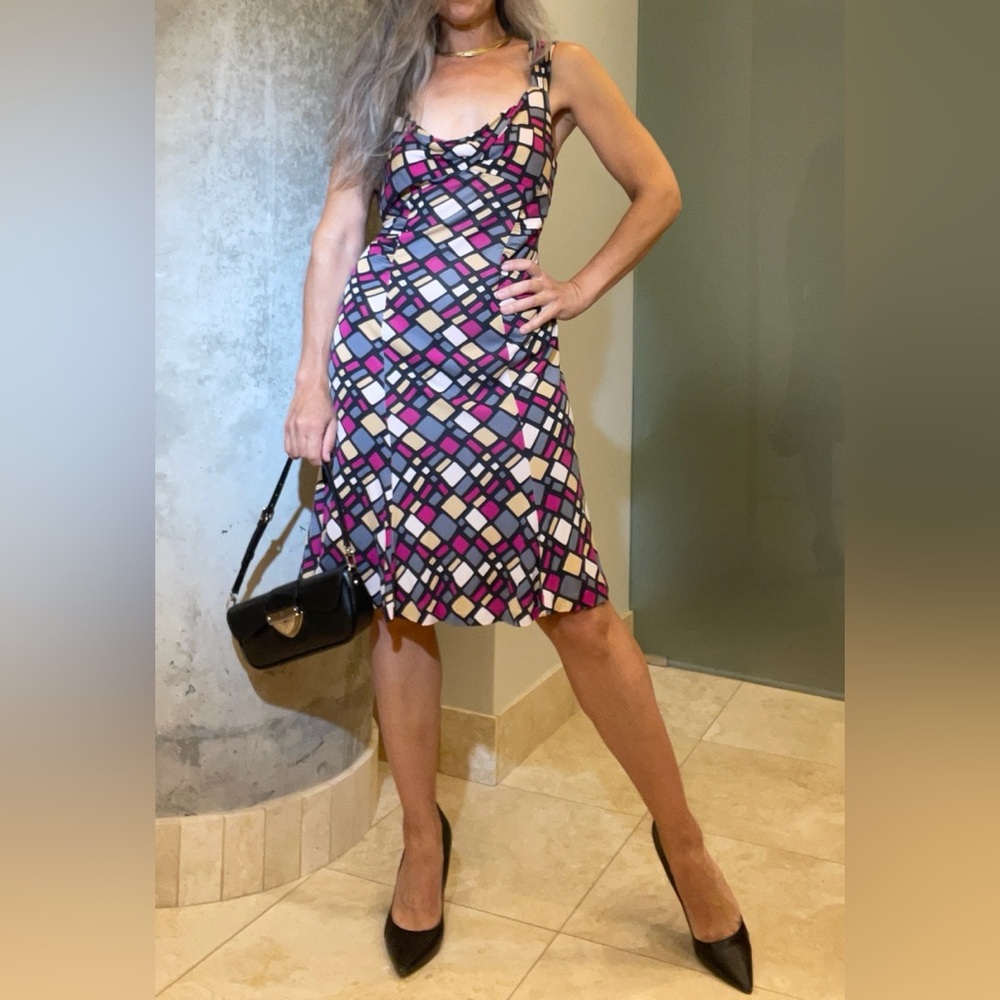 Diane Von Furstenberg silk Dress in Pink and Black